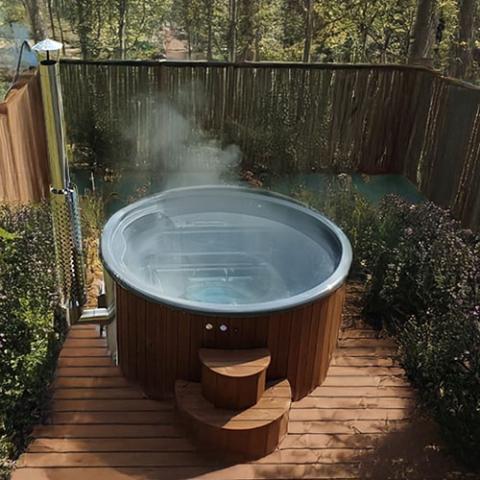 SaunaLife 6 person Wood-Fired Hot Tub Natural